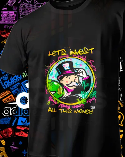 Playera negra con un personaje caricaturesco de sombrero, billetes y trazos de colores alrededor.